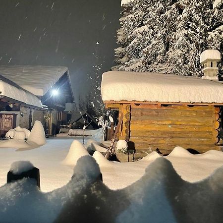 Chalet Blanc "Coeur Sapin" Courmayeur Exterior foto
