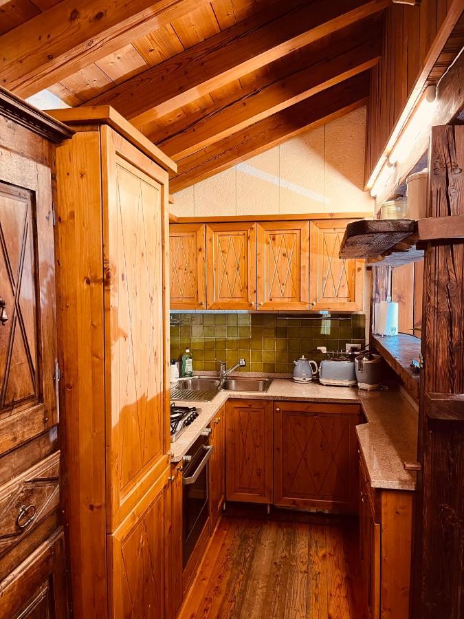 Chalet Blanc "Coeur Sapin" Courmayeur Exterior foto